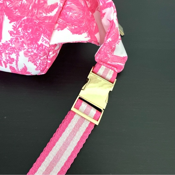 NEW LILLY PULITZER TORREY BELT BAG *RESORT WHITE* ANNIVERSARY TOILE - Picture 9 of 12